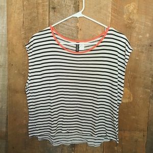 striped loose crop top